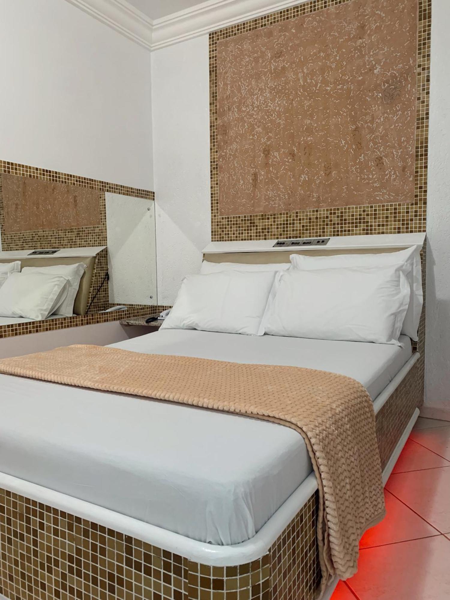 Lemonte Motel Бруски Экстерьер фото